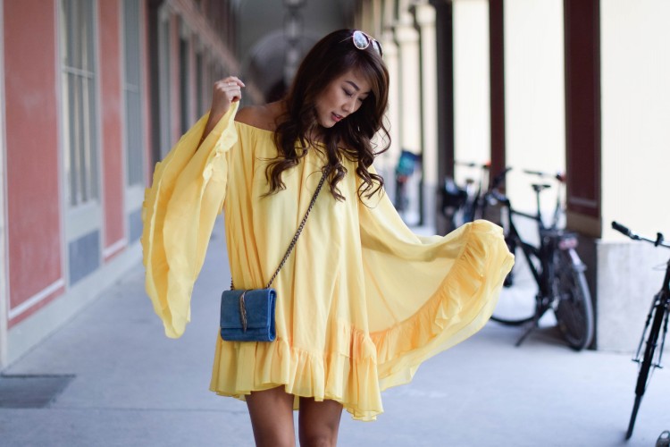 gelbes kleid