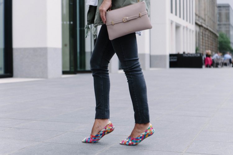 theclassycloud-travel-outfit-casual-look (4 von 6)