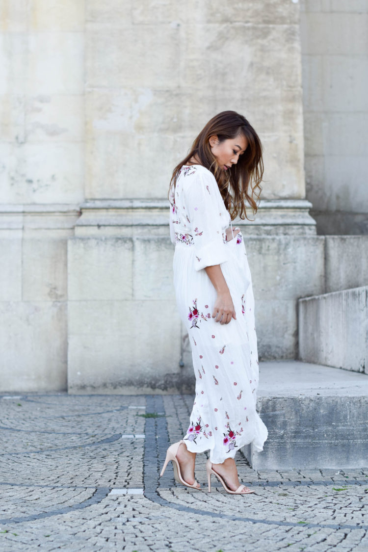 Chicwish floral maxi dress deals