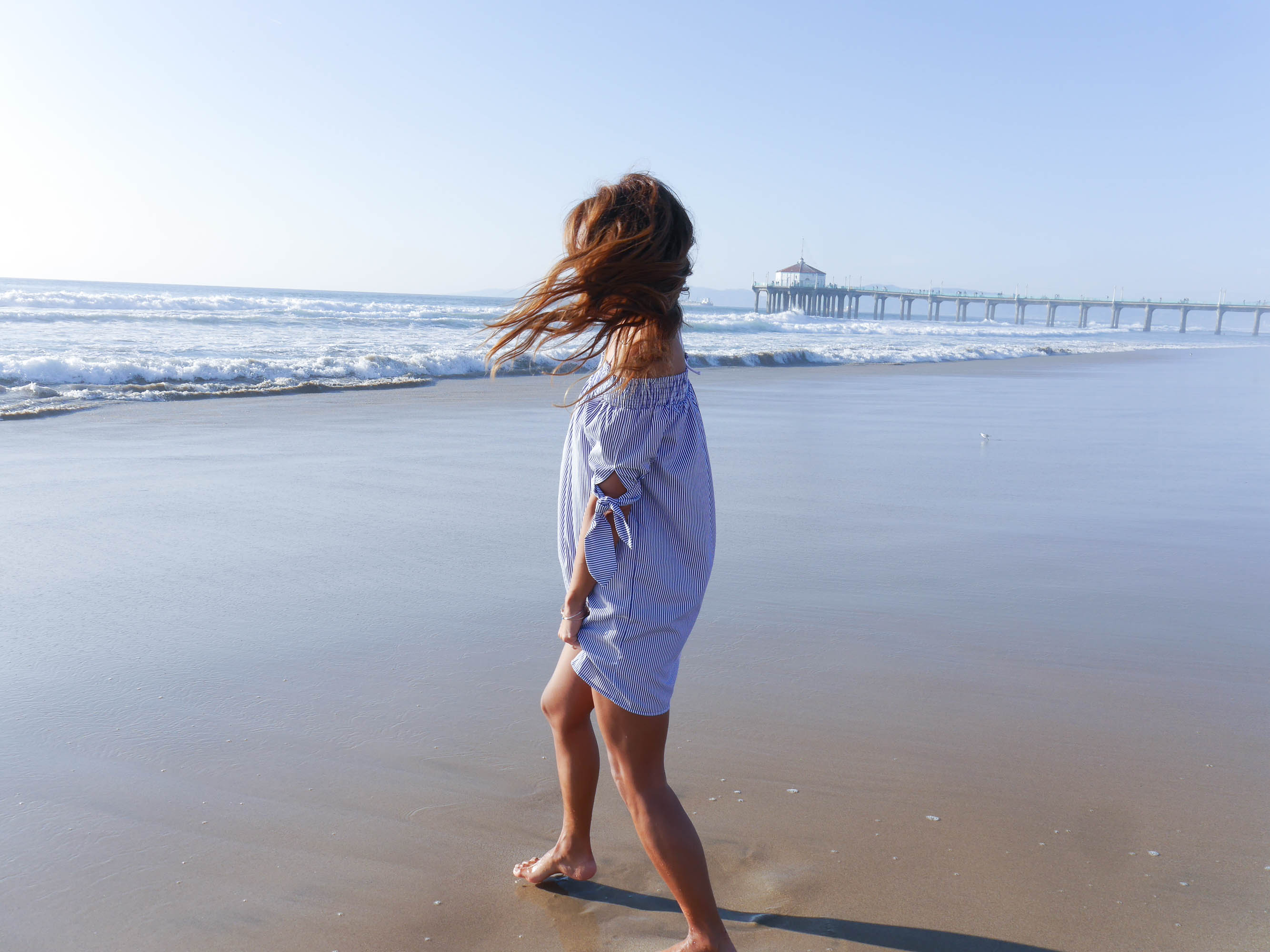 theclassycloud-losangeles-beach-blue-sweater-3-von-5