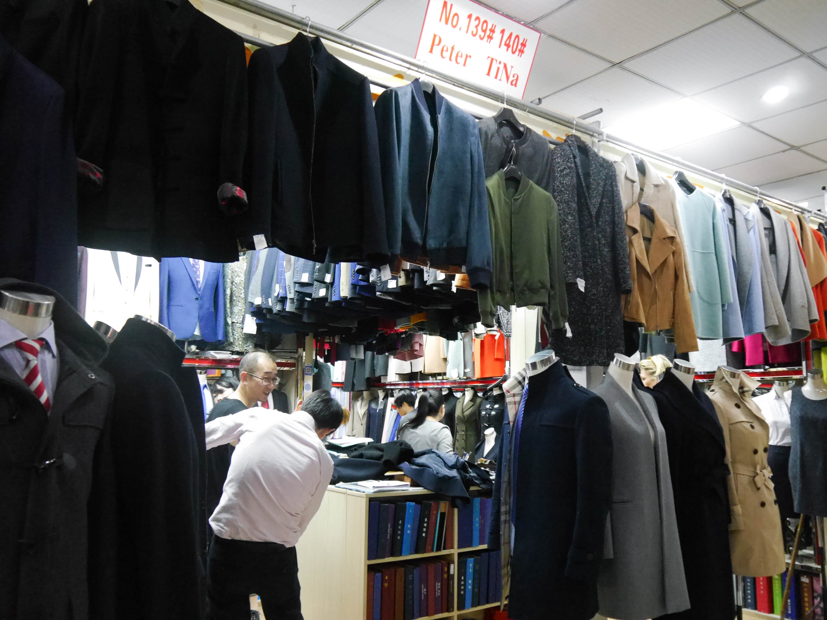 theclassycloud-shanghai-travel-customized-cashmere-coat-schneider-3-von-9