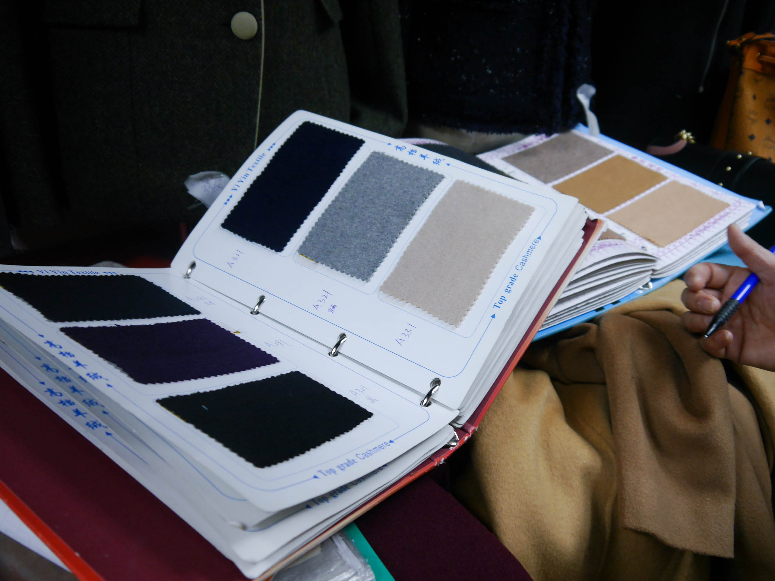 theclassycloud-shanghai-travel-customized-cashmere-coat-schneider-6-von-9