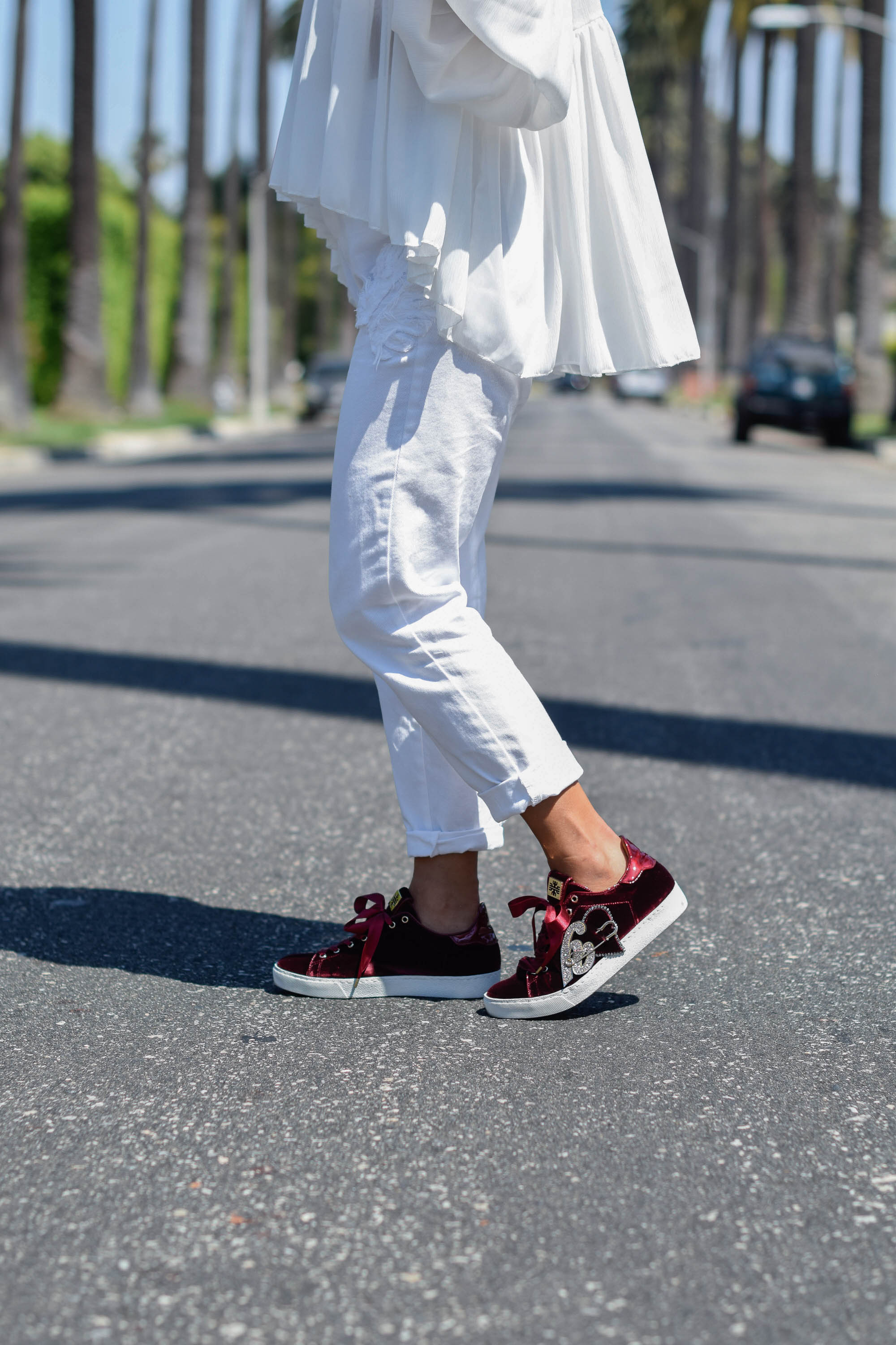 Outfit: Hoegl Heart Beat Sneakers in White and Velvet Classy Cloud